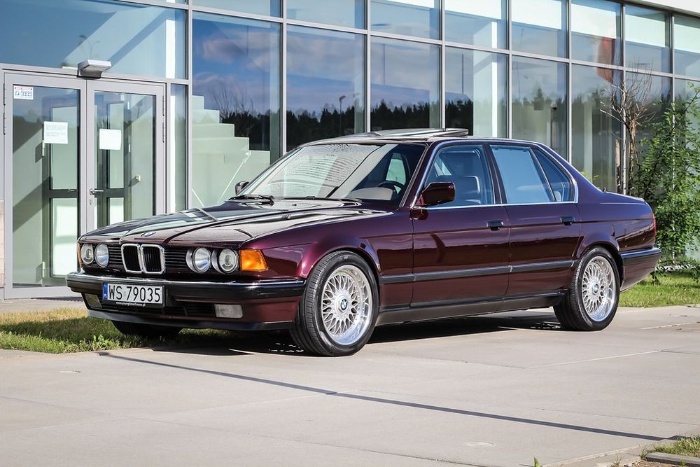 BMW e32 730i 3L V8