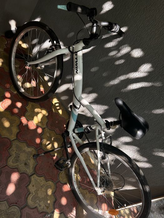 B'Twin bicicleta
