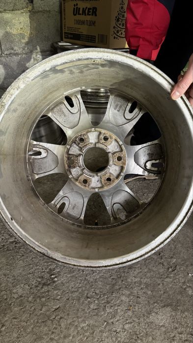 Продам литые диски R18