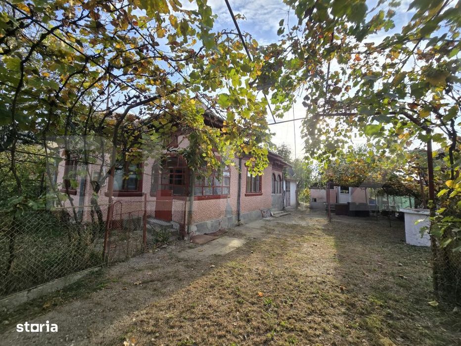 Casa de vanzare, 69 mp, zona Sud