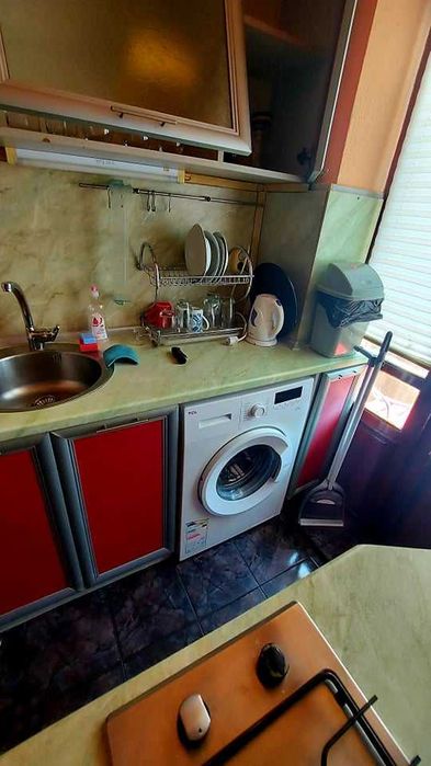 Дава се под наем Тристаен апартамент в Бургас, Център - 84 кв.м за 153 € - Снимка #5