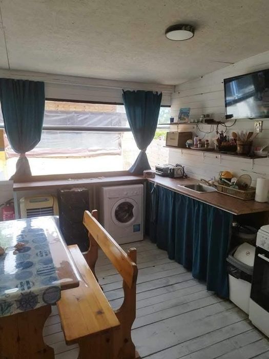 Продава се стационарна каравана