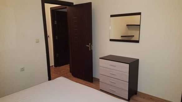 Дава се под наем Двустаен апартамент в Бургас, Лазур - 68 кв.м за 200 € - Снимка #1