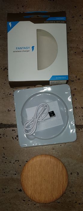 Безжично зарядно за телефон