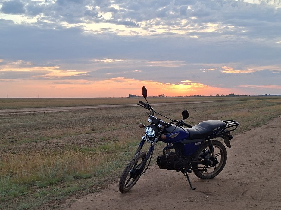 Продаётся мото Raser110