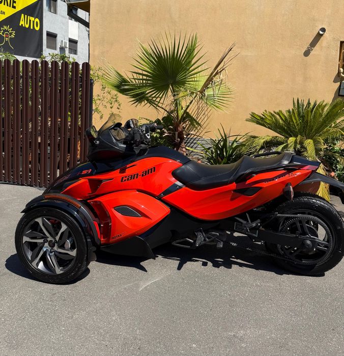 Can Am Spyder RSS 2014 semiautomat