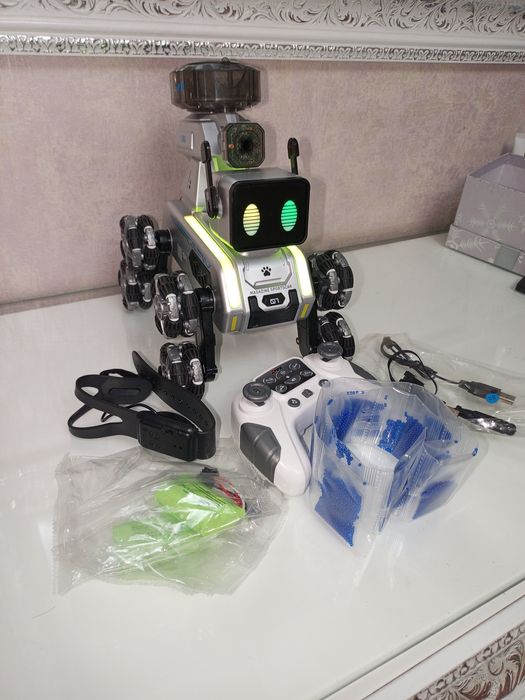 Веселый робот сабака