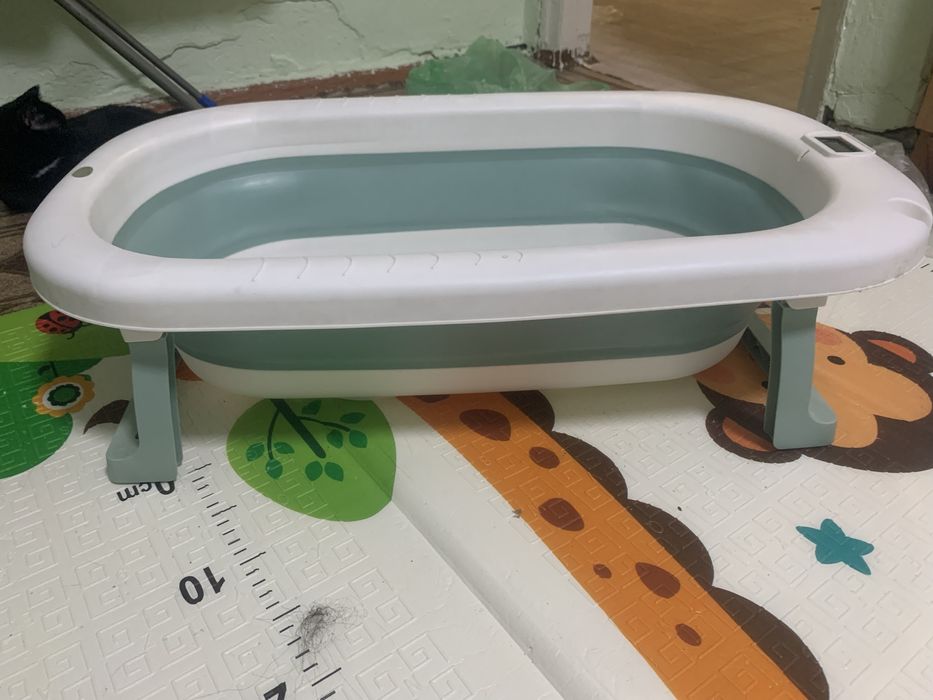 Продам детские вещи