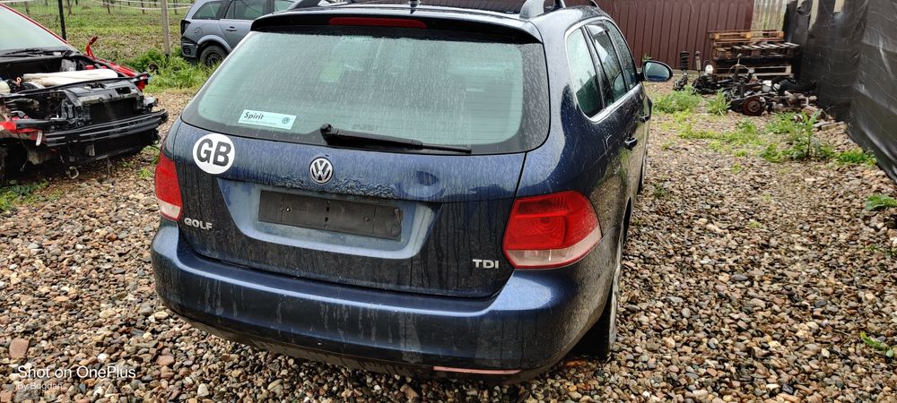 Vindem piese rezultate din dezmembrarea unui Volkswagen Golf 5