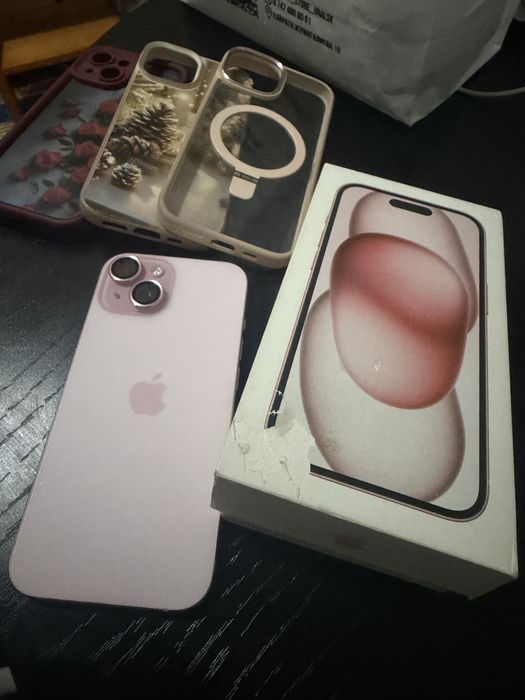 Продам срочно Айфон 15