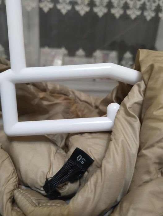 Продам демисезонные ветровки