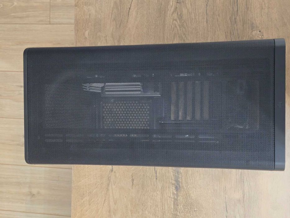Carcasa PC Gaming ENDORFY Ventum 200 Solid (Mesh) + 2 Ventilatoare RGB