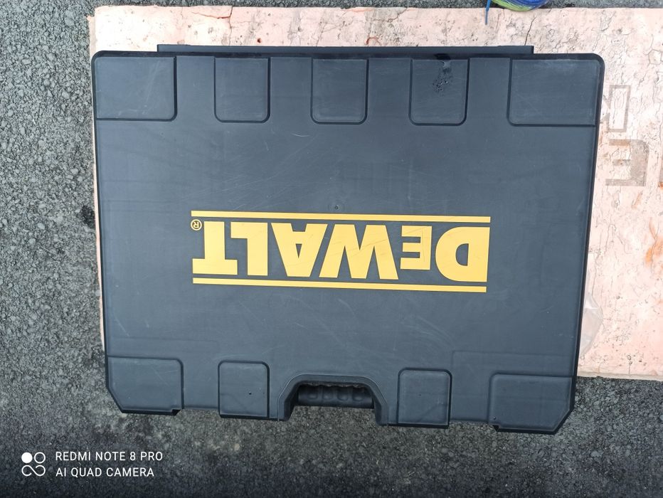 Перфоратор DEWALT D25773K