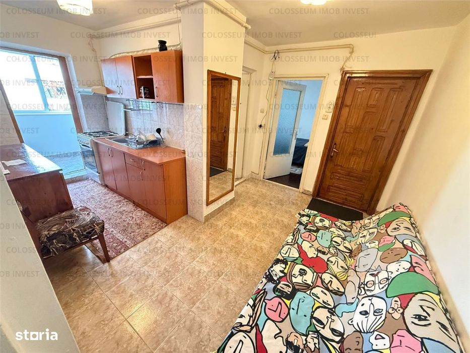 Calea Bucuresti-Paraului apartament 2 camere decomandat ,balcon mare