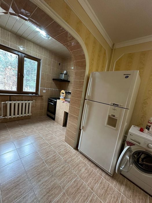 3ех комнатная квартира , на Карасу 3.