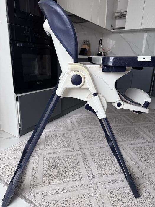 Детский стульчик для кормления