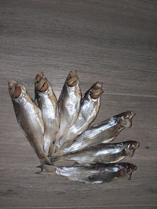 Вяленая рыба (вобла).