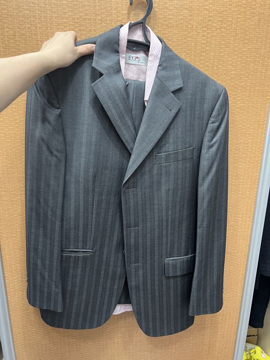 Продам мужской костюм