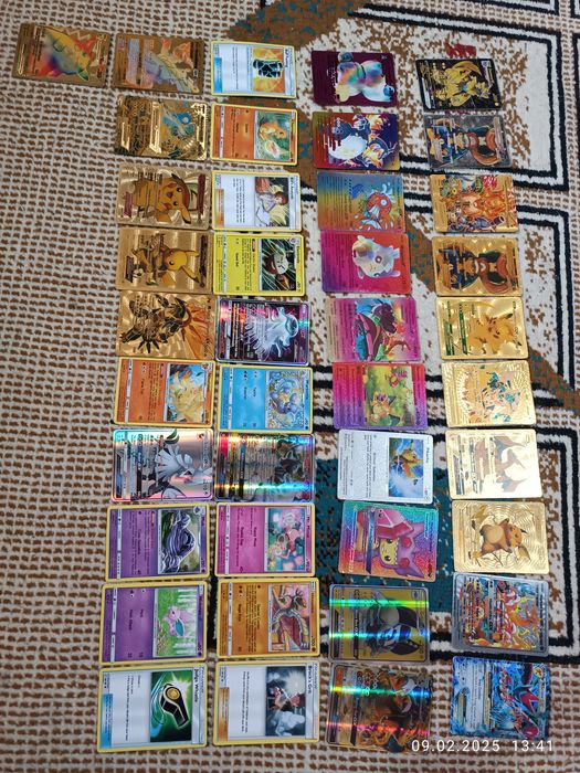 Продаю свои карты покемон 154 карты.