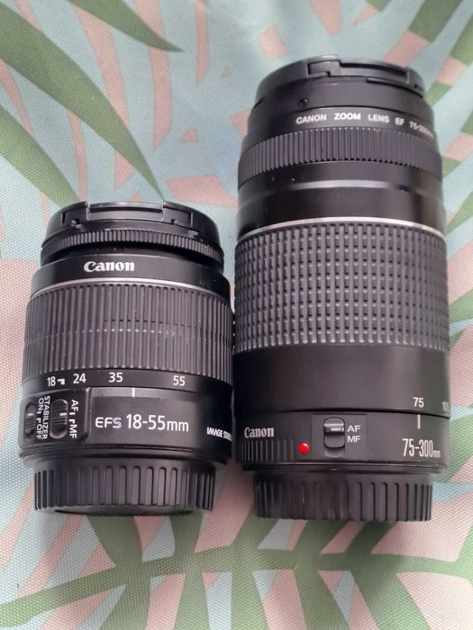 Цялостен комплект фотоапарат Canon EOS2000D / EF-S18-55mm EF 75-300mm