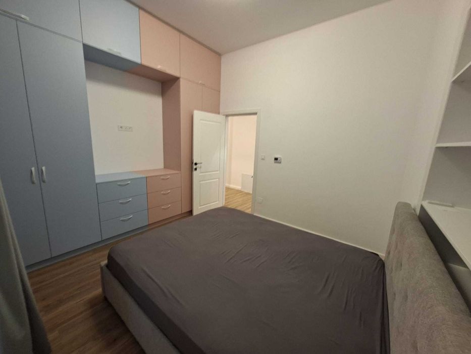 Închiriez apartament nou cu 3 camere