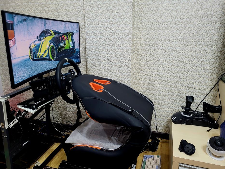 Игровой руль. Кокпит