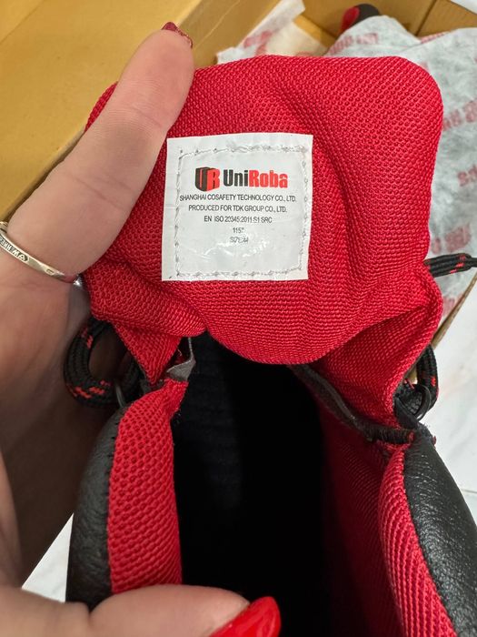 Uniroba , спецобувь