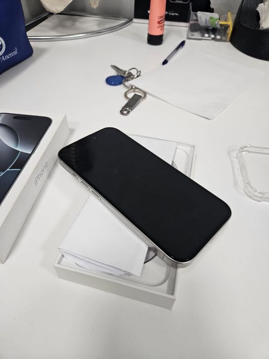 Продам iPhone 16 pro 512 gb