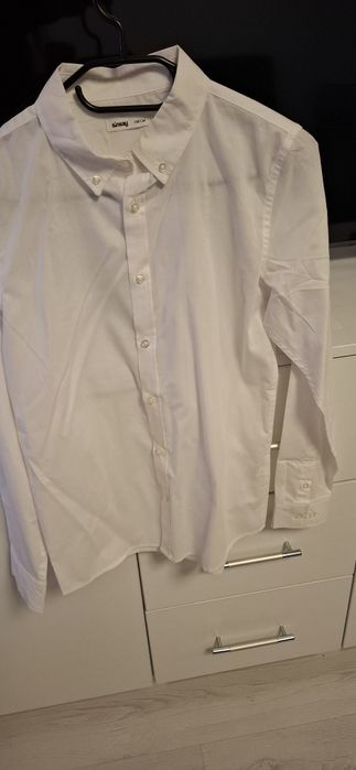 Cămașă albă pentru băieți