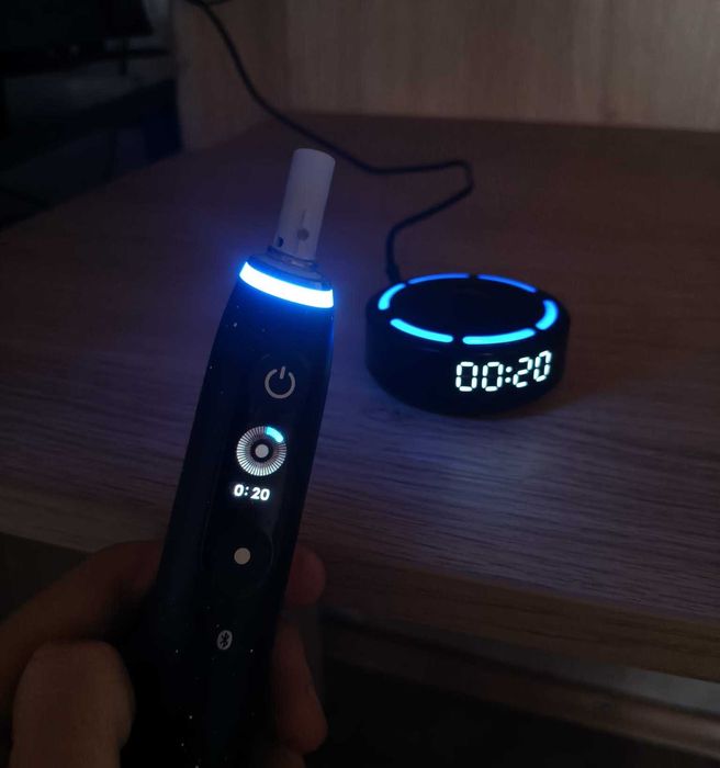 Vand aparat de periaj electric Oral-B iO Series 10