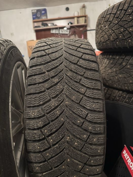 Michelin X-Ice North 4 235/45R18