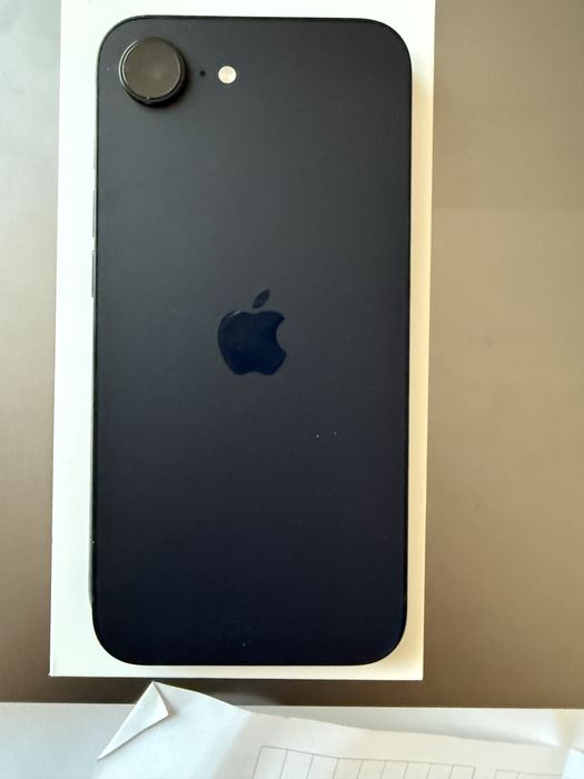 Iphone 16e гаранционен