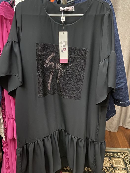 Продам шелковое платье 48-52 раз ,