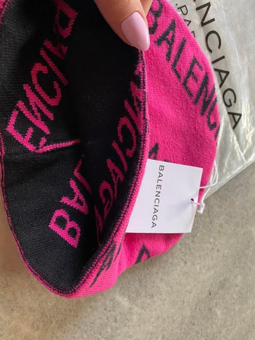 Зимна шапка Balenciaga