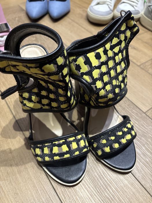 Туфли, крососвки