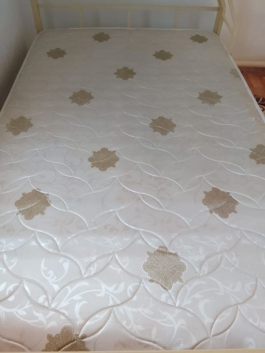 Двухярусная кровать