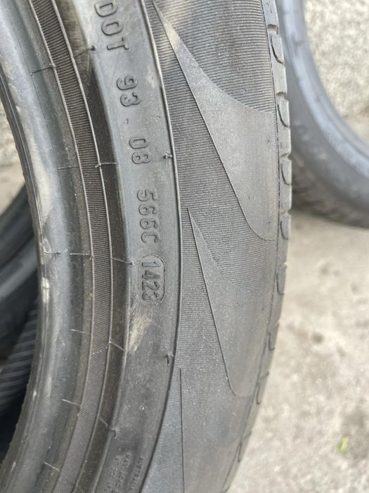 235 55 19 летни гуми Pirelli