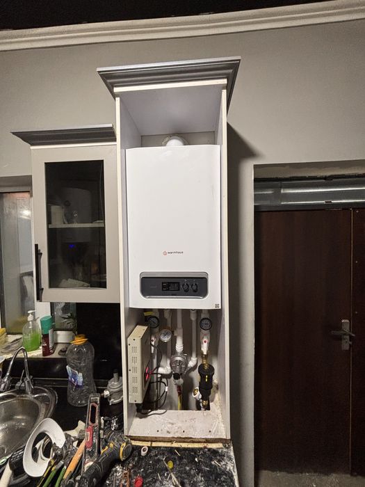 Установка ,Раковины ,Котёл Настенный ,Аристон, Унитаз, Смеситель