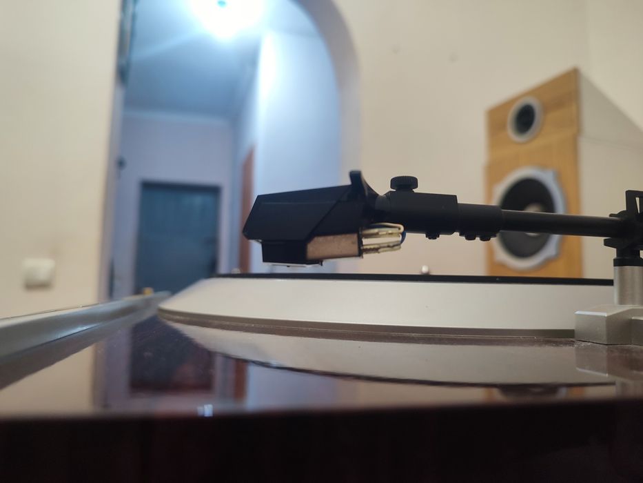 Виниловый проигрыватель DENON DP-37F