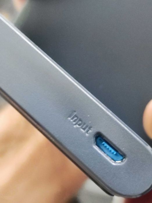 Anker 313 A2524 Wireless Power Bank безжично зарядно за телефон NEW стенд стоящо зарядно