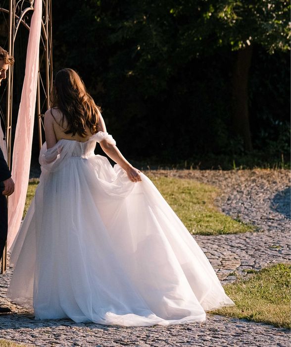 Бутикова сватбена рокля Fusion (by Natalia Romanova) (с воал и обувки)