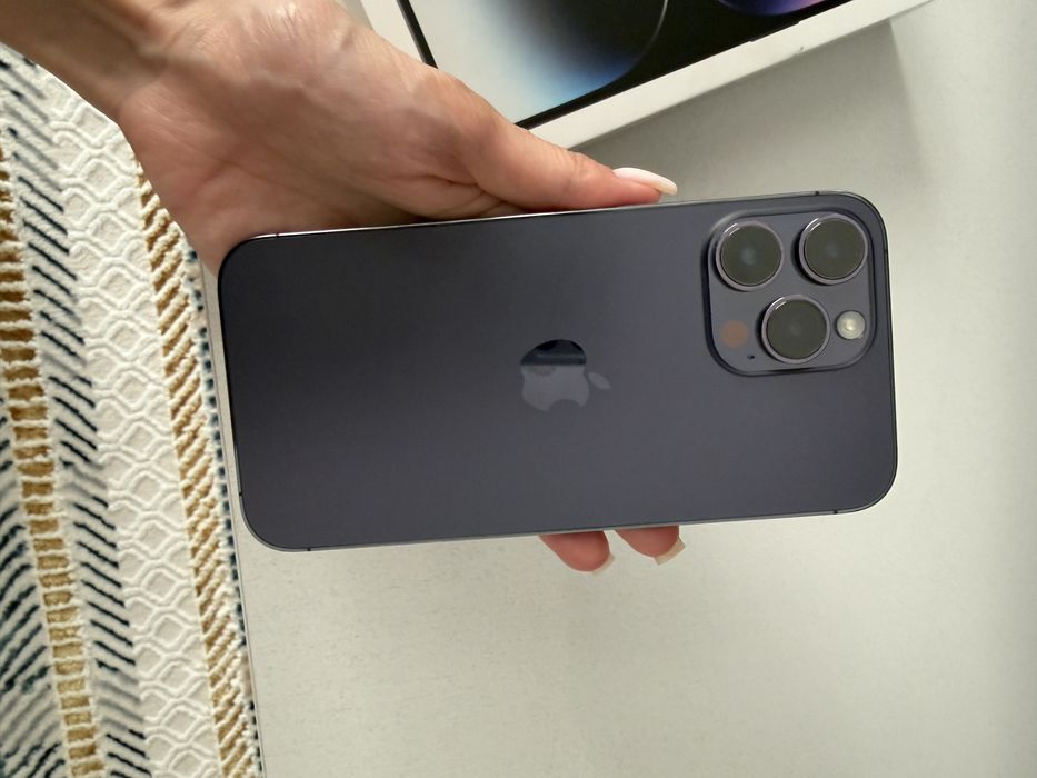 Продам iPhone 14 Pro Max