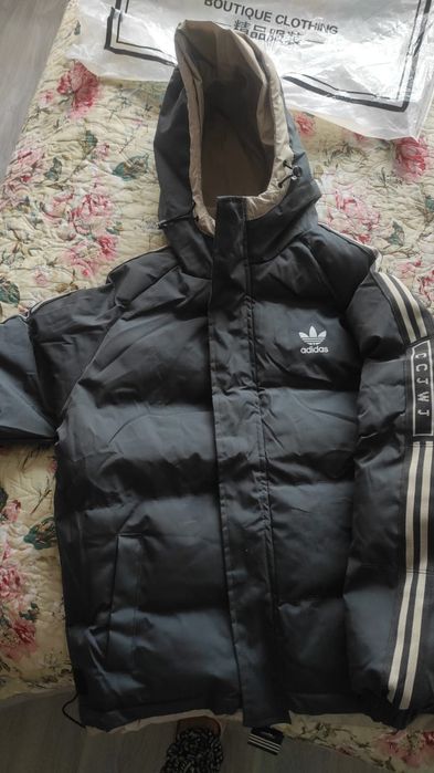 Продам куртку новая