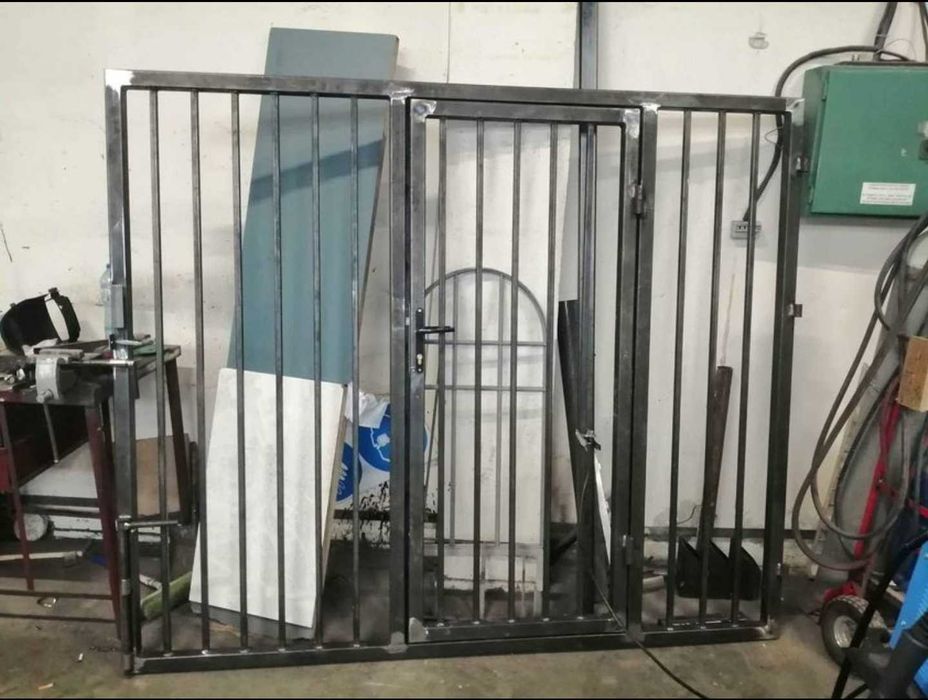 Метални Изделия от Ковано Желязо или Профил и завярки на място