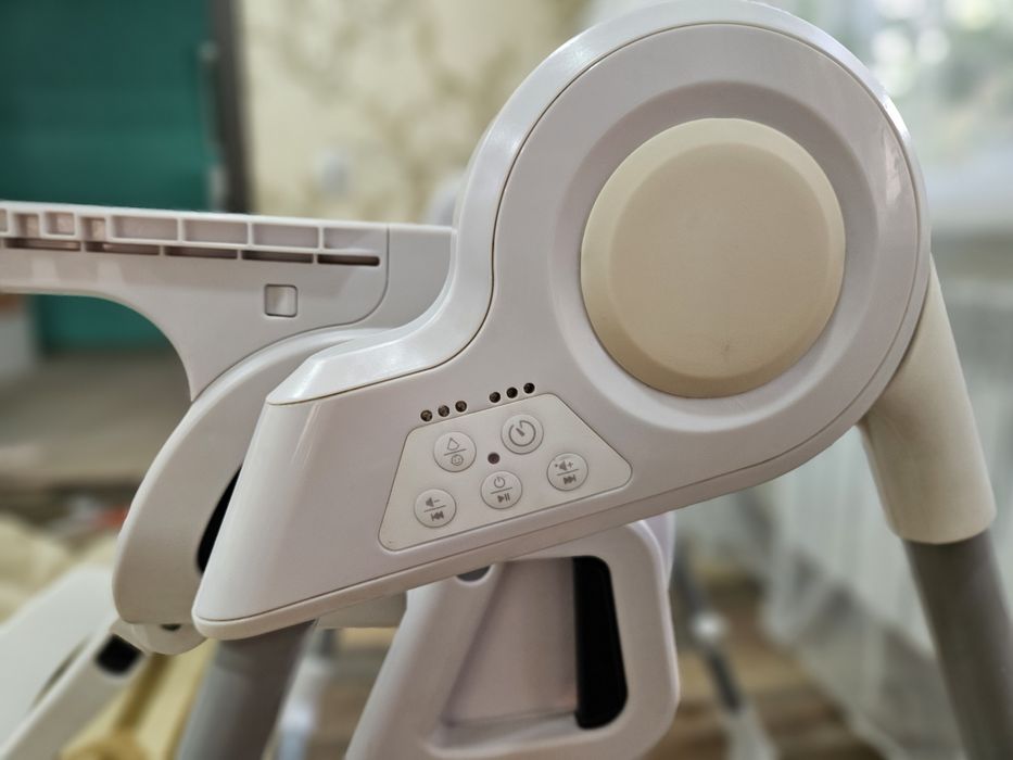 Стульчик для кормления/качелях Tomix Butterfly