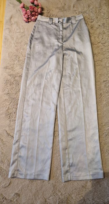 Pantaloni satinati Zara, noi, mărimea S