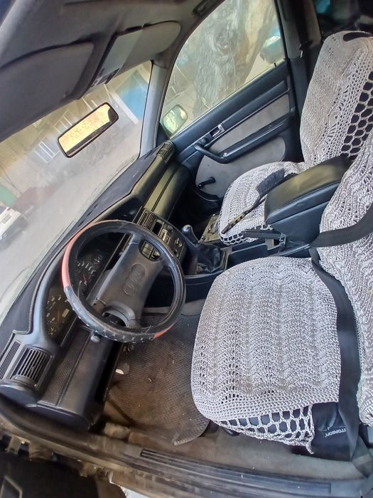 Продаю машину ауди 100