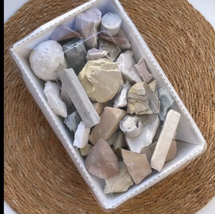 Mel glina gilvata kesak tosh