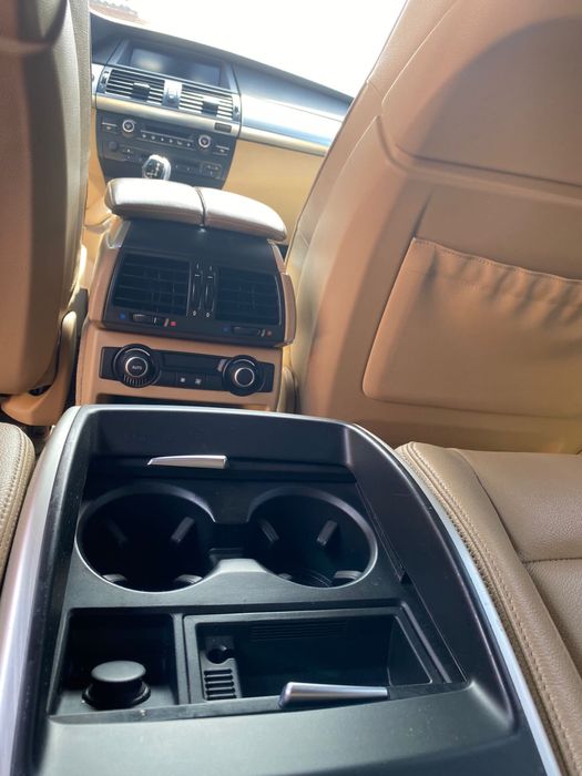 BMW X6 4.0D. Xdrive 306CP Are Bataie la Motor