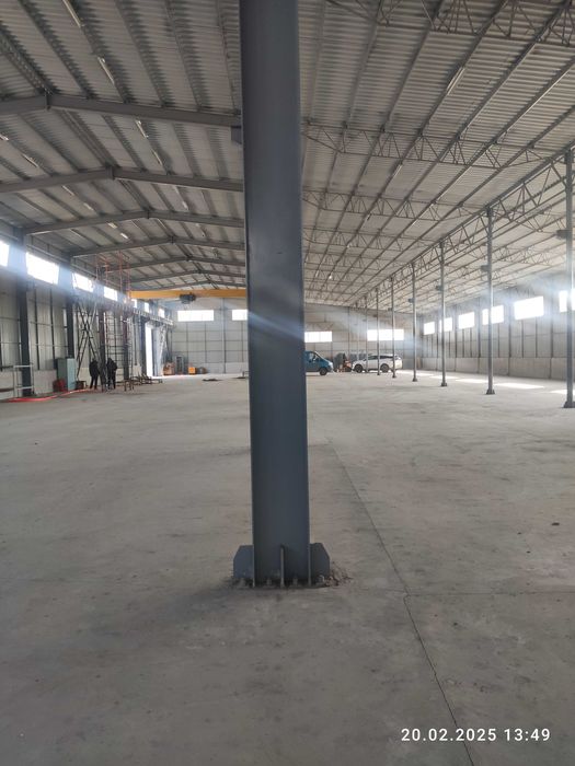 Продается (аренда)производственная территория 1,3га. Seh, sklad.